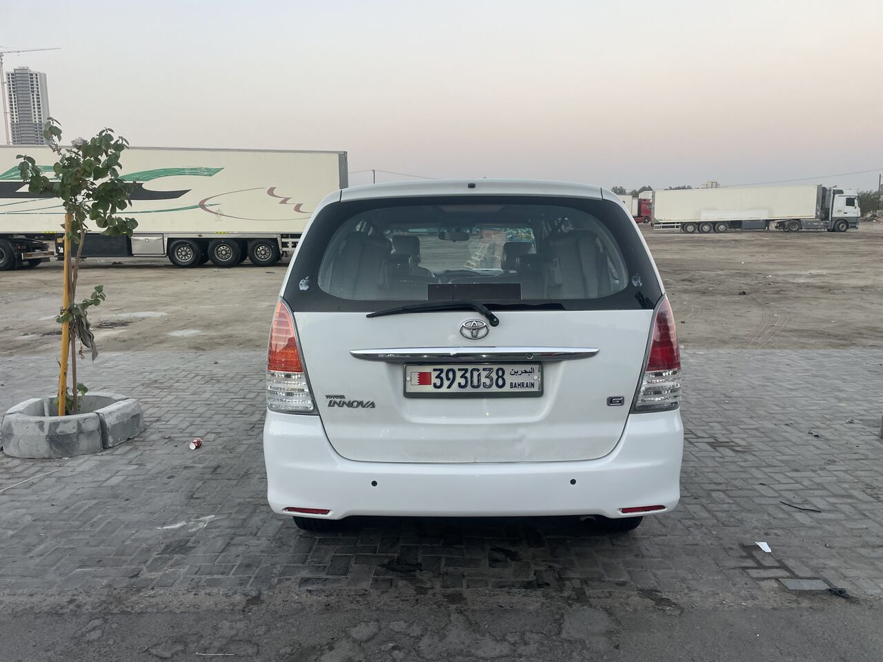 Manama, Vehicles, Cars & Trucks , BHD 2600,  Toyota Innova,  2011,  Automatic,  177500 KM,   For Sale