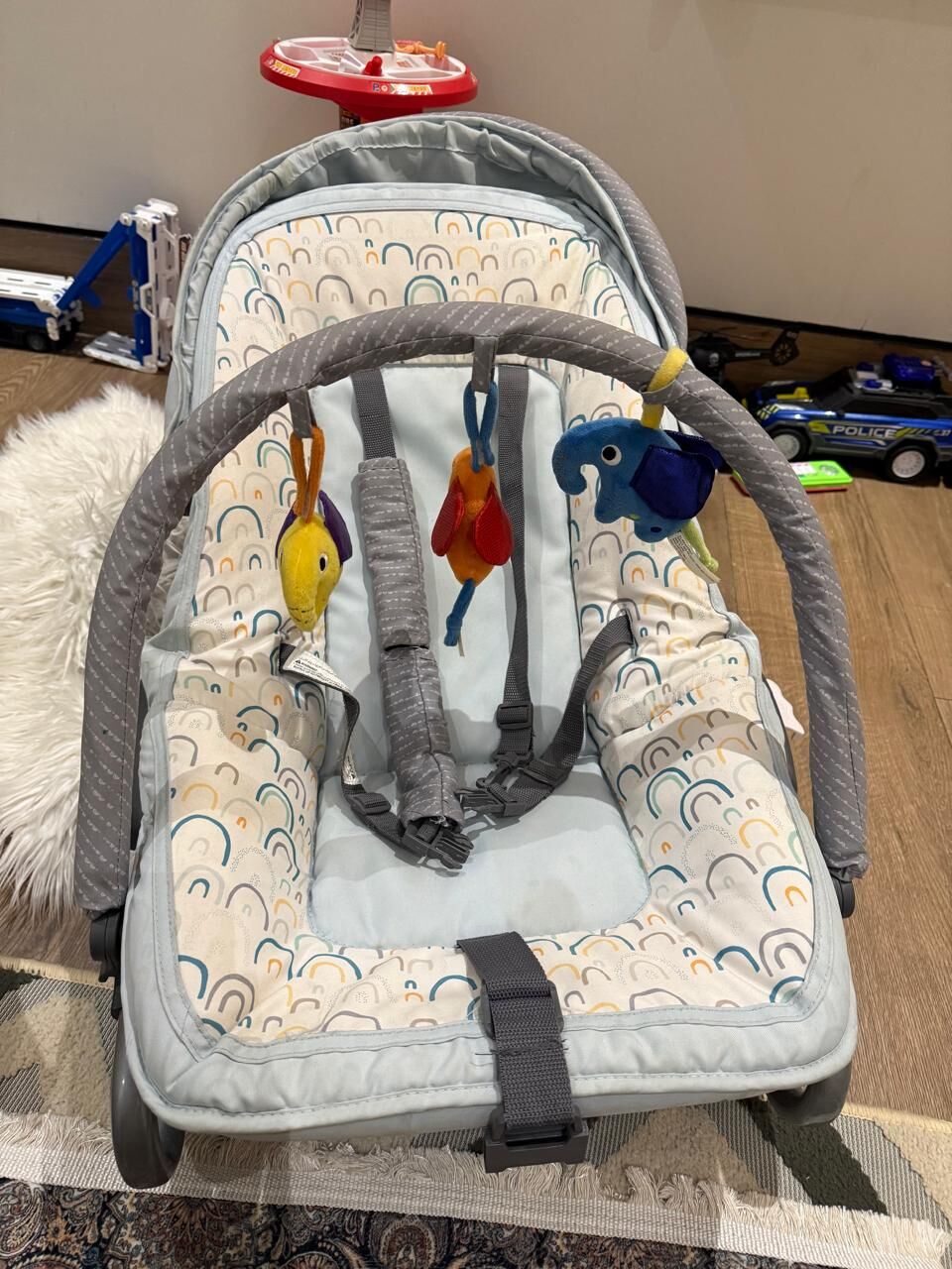 Al Murabba, Baby & Kid Stuff, SAR 130,  Baby Electric Cradle/Swing And Baby Rocker/Bouncer FOR SALE ONLY 130 RIYALS TOGETHER