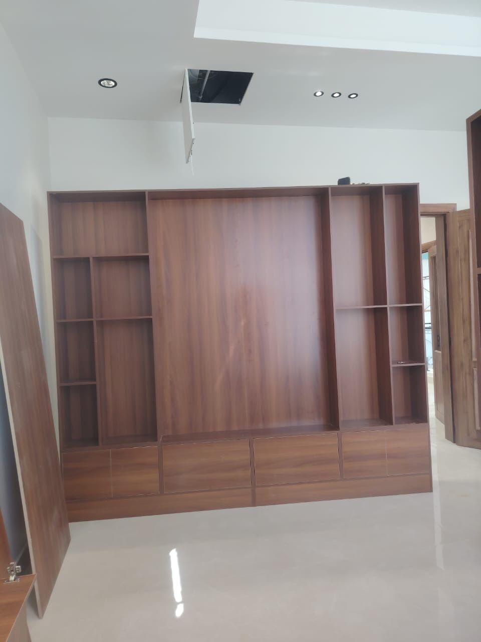 Al Mounsiyah, Furniture, SAR 2000,  TV Furniture For Sale