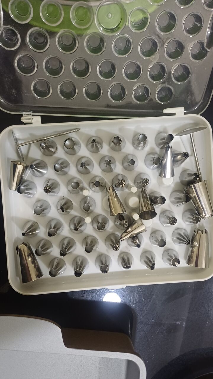 Jidhafs, Appliances, BHD 10,  Baking Items With Blender