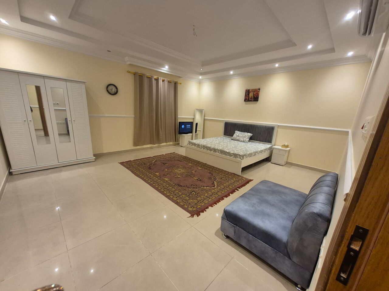 Riyadh, Rooms for Rent, SAR 2100/month,  1200 Sq. Meter,  Fully Furnished Excutive   Room  With Separate Washroom Near Metro Station