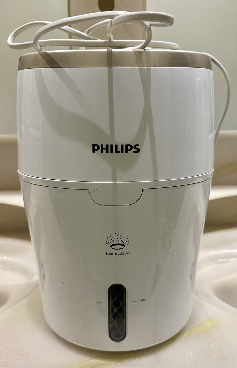 Riyadh, Appliances, SAR 250,  Final Exit: Philips Air Humidifier (2L)- Series 2000, Hu4811/90,with Nano Honeycomb Filter