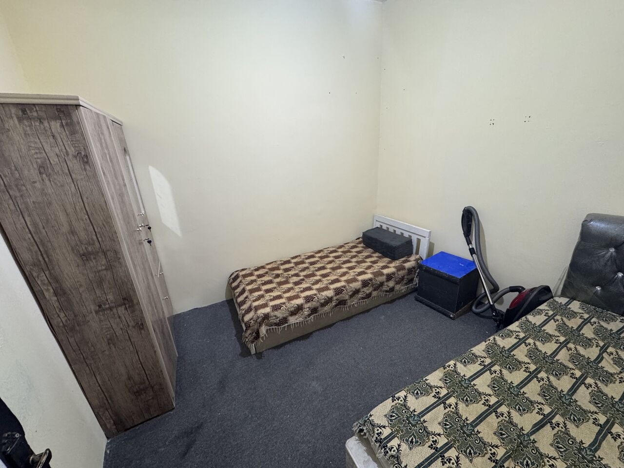 Manfouha, Holiday/Vacation Rentals, SAR 2400/month,  2 BHK, Furnished Flat Available For A Family Or Working Women Very Near (Metro) Blue Line.