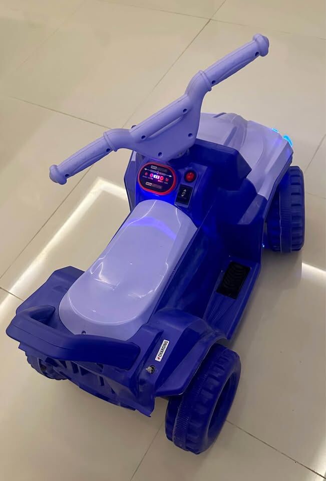 Riyadh, Baby & Kid Stuff, SAR 180,  Final Exit Sale: Kids Toy Car - Battery Operated