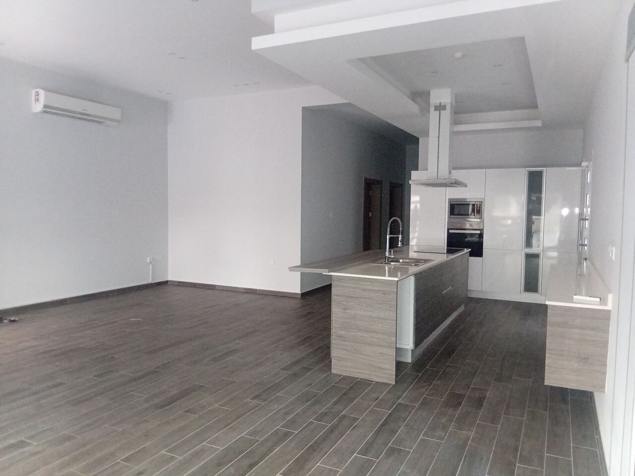 Tubli, Apartments, Flats, Houses & Villas, BHD 375/month,  Furnished,  3 BR,  3 BHK Modern N Trendy Apartment For Rent In Tubli. Call N WhatsApp 36761304