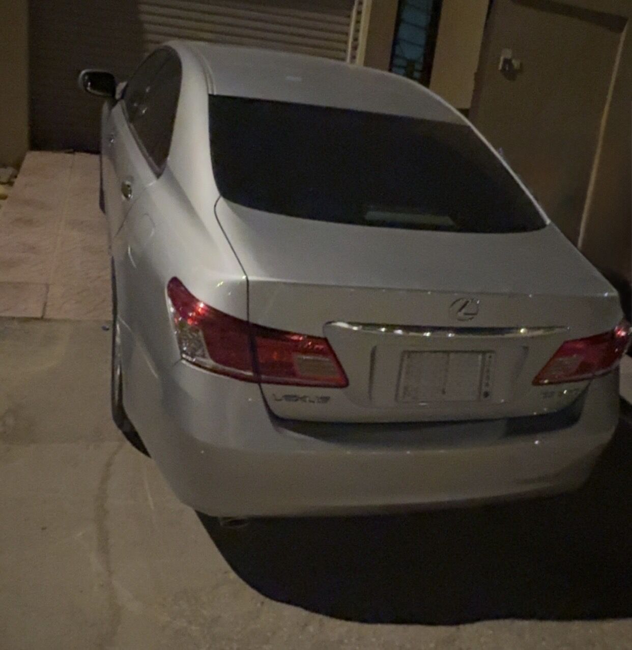 Riyadh, Vehicles, Cars & Trucks , SAR 56000,  Lexus ES 350,  2011,  Automatic,  139 KM,  Riyadh