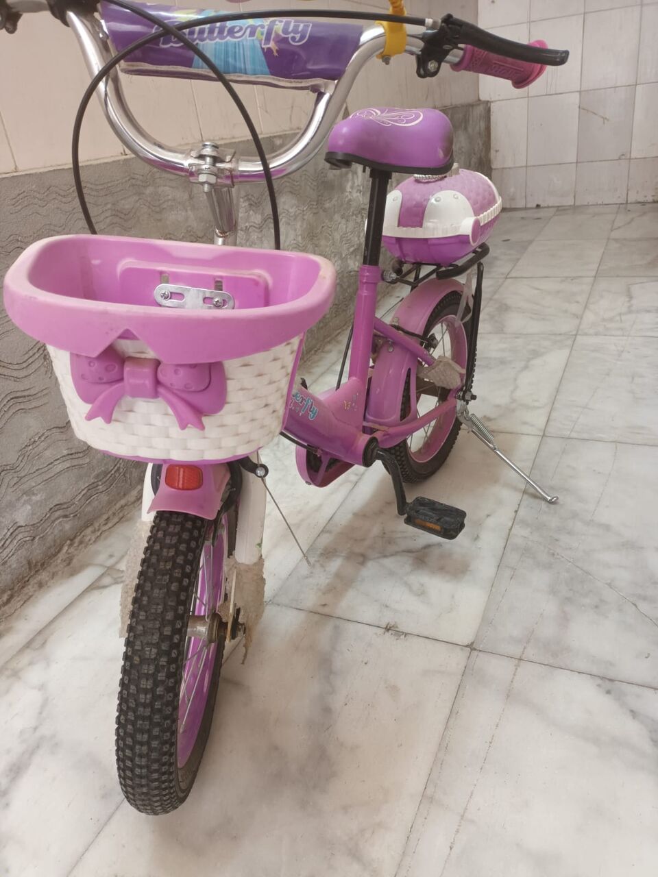 Hara, Baby & Kid Stuff, SAR 50,  Hara, Near Zam Zam Ishaara Opposite Masjid - New Cycle, Walker And High Chair