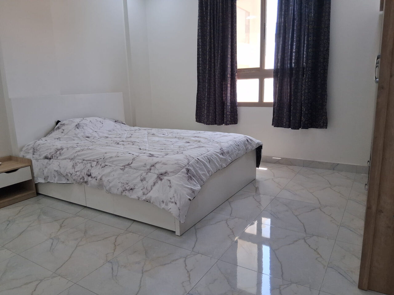 Janabiya, Holiday/Vacation Rentals, BHD 330/month,  2 BR,  Luxury Furnished 2 Bedroom Apartment | Janabiya | Daily & Monthly