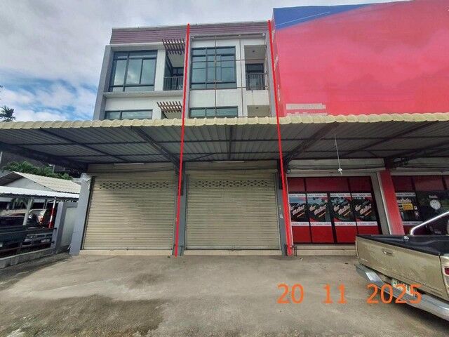 Bangkok, Real Estate For Sale, THB 3763000,  3 BR,  20 Sq. Feet,  3-story Commercial Building For Sale, Muang Chiang Mai, Somphot Chiang Mai 700 Years Road.