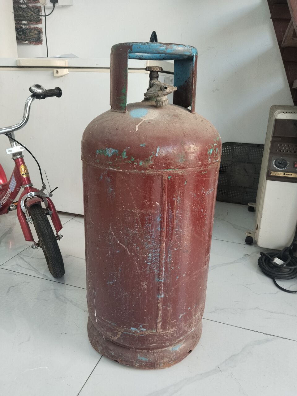 Hoora, Household Items, BHD 26,  Cylinder For Sale