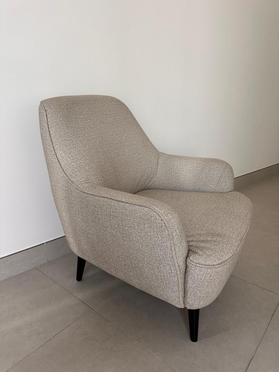 Jeddah, Furniture, SAR 450,  Fabric Accent Chair (HomeBox)