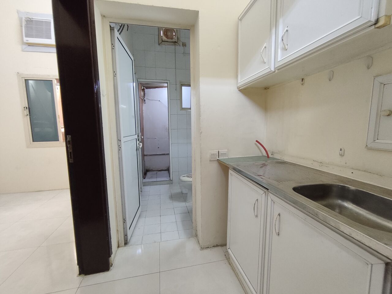 Segaya, Apartments, Flats, Houses & Villas, BHD 75/year,  1 BR,  Sagaya:- Groundfloor Studio Flat On Rent With Ac..