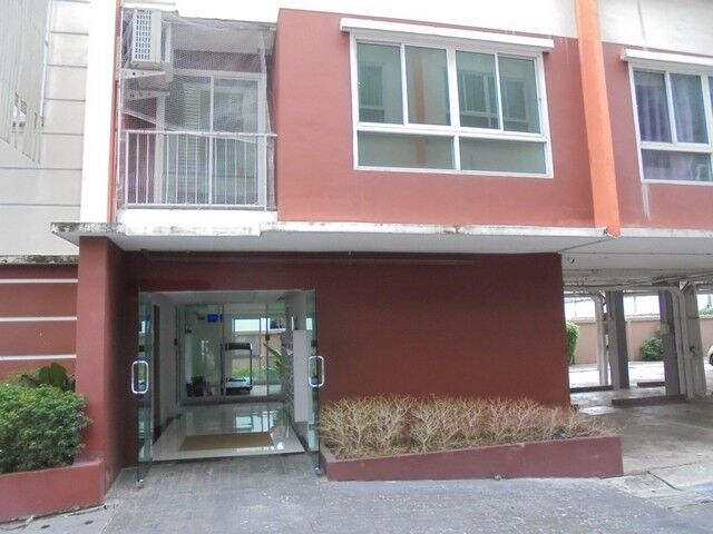 Bangkok, Real Estate For Sale, THB 1550000,  1 BR,  29 Sq. Meter,  Condo For Sale, Modern Condo, Ekachai Road, Bang Bon, Bangkok