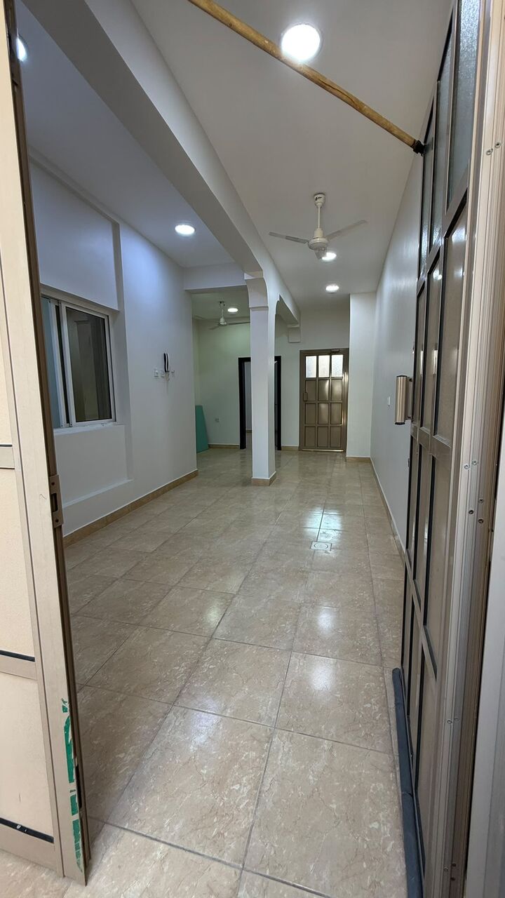 Manama, Apartments, Flats, Houses & Villas, BHD 210/month,  2 BR,  Flat For Rent With Ewa