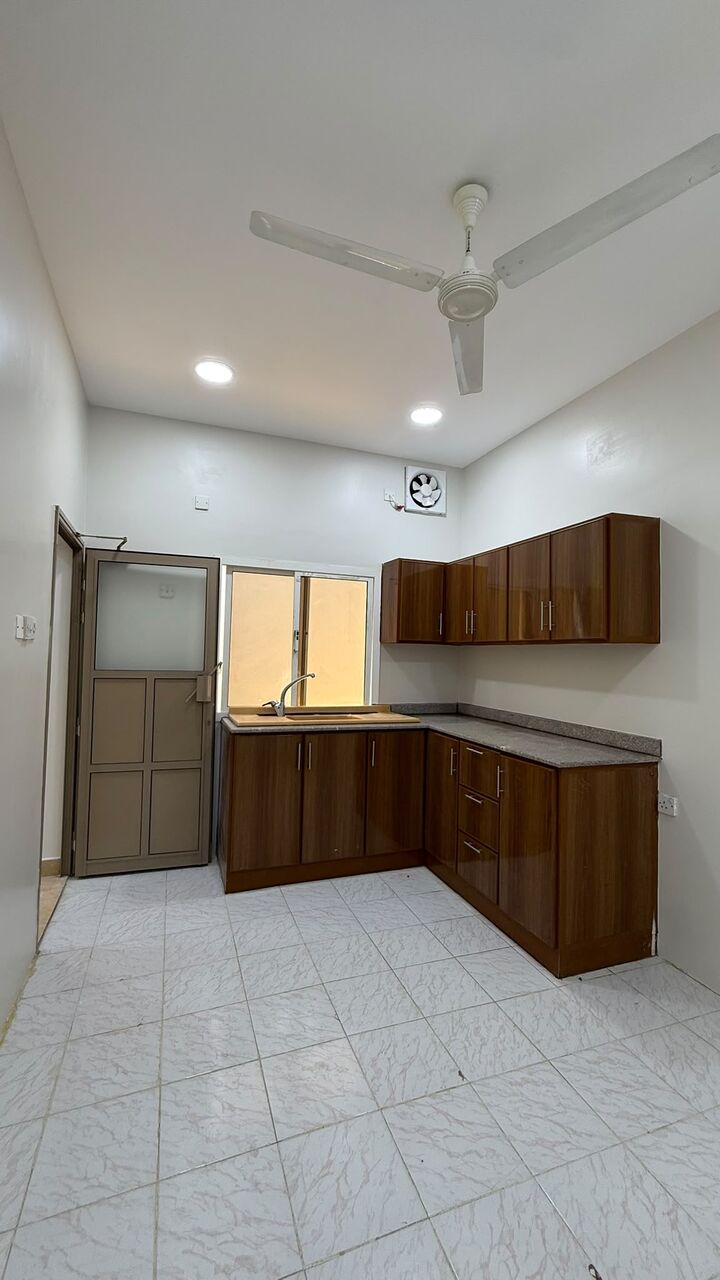 Manama, Apartments, Flats, Houses & Villas, BHD 210/month,  2 BR,  Flat For Rent With Ewa