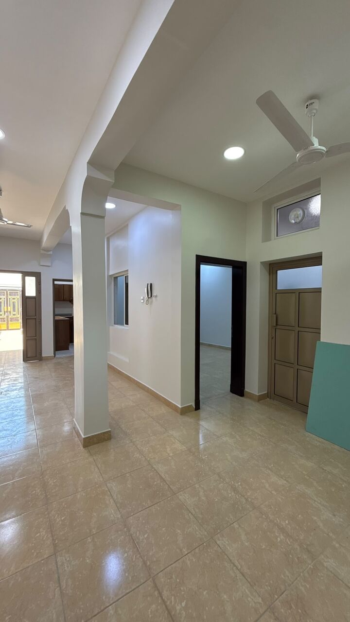 Manama, Apartments, Flats, Houses & Villas, BHD 210/month,  2 BR,  Flat For Rent With Ewa