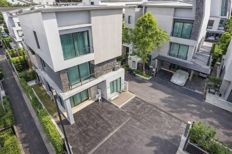 Bangkok, Villas, THB 109998,  36 Sq. Feet,  CDC 500m. Single House For Rent, 3 Floors, 4 Bedrooms, Ekkamai-Kaset, Sukonthasawat,