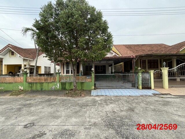 Bangkok, Real Estate For Sale, THB 2389000,  6 BR,  83 Sq. Feet,  Single House For Sale In Muang Surat Thani Alley Inside Sinthon Village Surat Thani