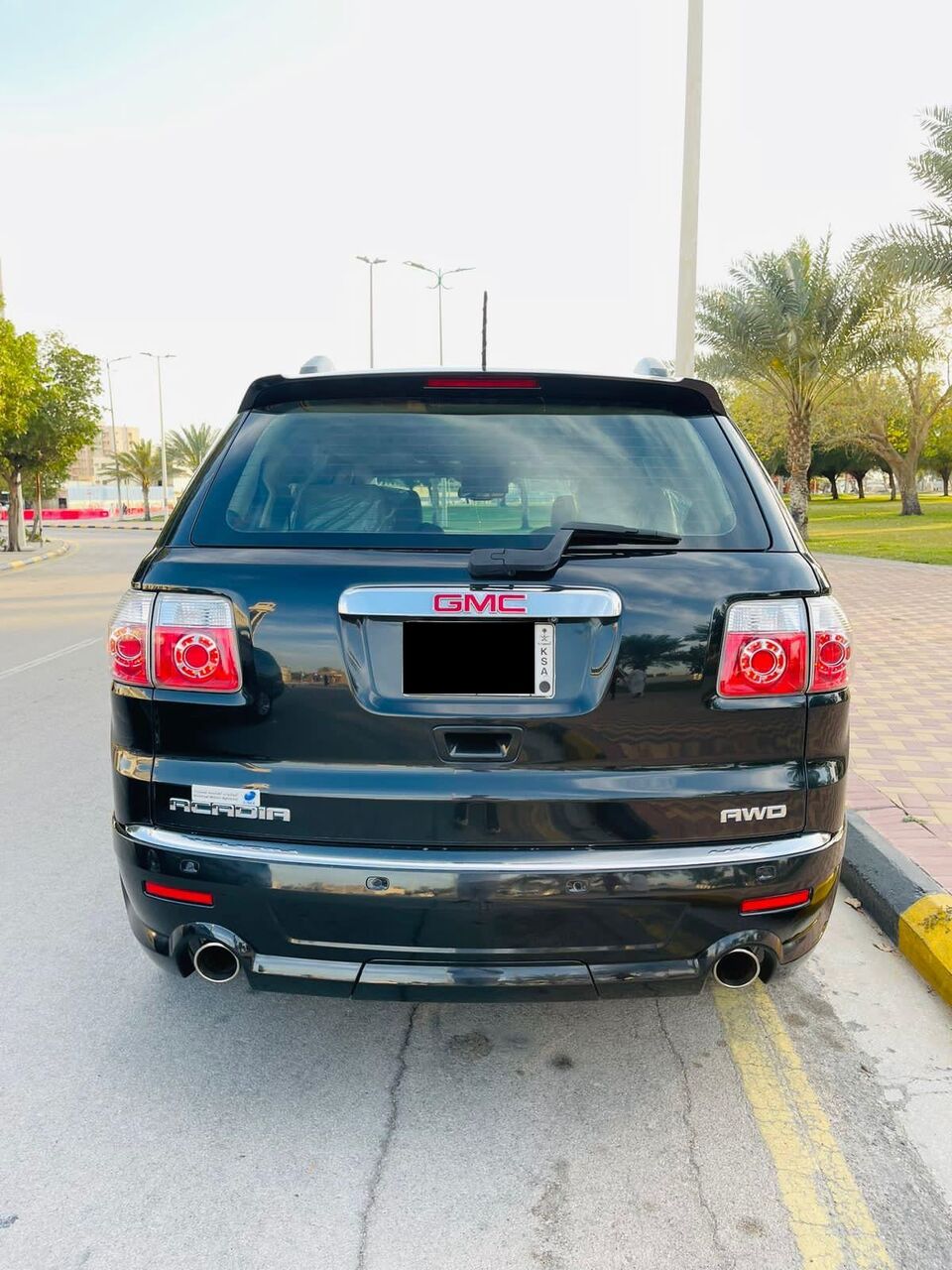 Fanateer, Vehicles, Cars & Trucks , SAR 31000,  GMC Acadia - DENALI,  2012,  Automatic,  205000 KM,  SAR 31K, , , , 205K KM &ndash; Fully Loaded Family SUV