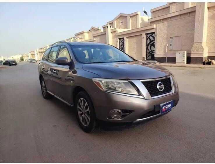 Riyadh, Vehicles, Cars & Trucks , SAR 27000,  Nissan Pathfinder,  2014,  Automatic,  302000 KM,