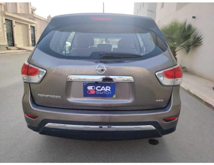Riyadh, Vehicles, Cars & Trucks , SAR 27000,  Nissan Pathfinder,  2014,  Automatic,  302000 KM,