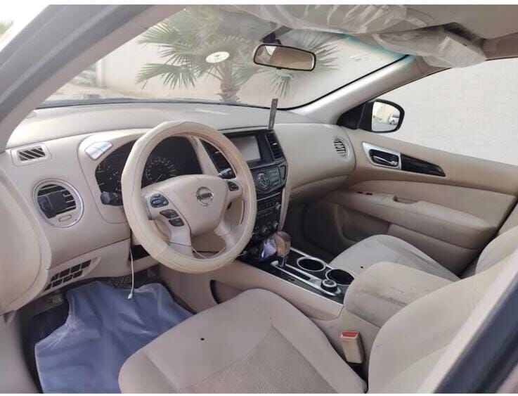 Riyadh, Vehicles, Cars & Trucks , SAR 27000,  Nissan Pathfinder,  2014,  Automatic,  302000 KM,