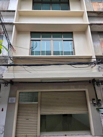 Bangkok, Villas, THB 19999,  11 Sq. Feet,  Sathorn, Commercial Building For Rent, 3 Floors, 3 Bedrooms, 2 Bathrooms, Near BTS