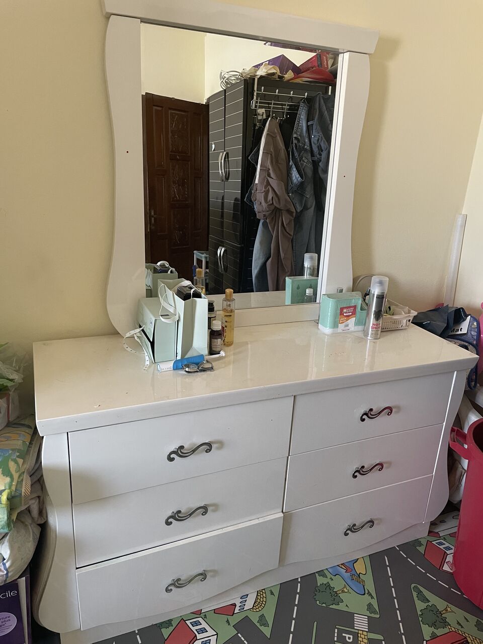 Al Badiyah, Household Items, SAR 1500,  Dressing Table, Wardrobe, 5drawer Table, Cot, Side Table