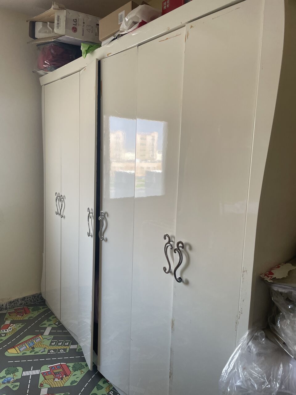 Al Badiyah, Household Items, SAR 1500,  Dressing Table, Wardrobe, 5drawer Table, Cot, Side Table