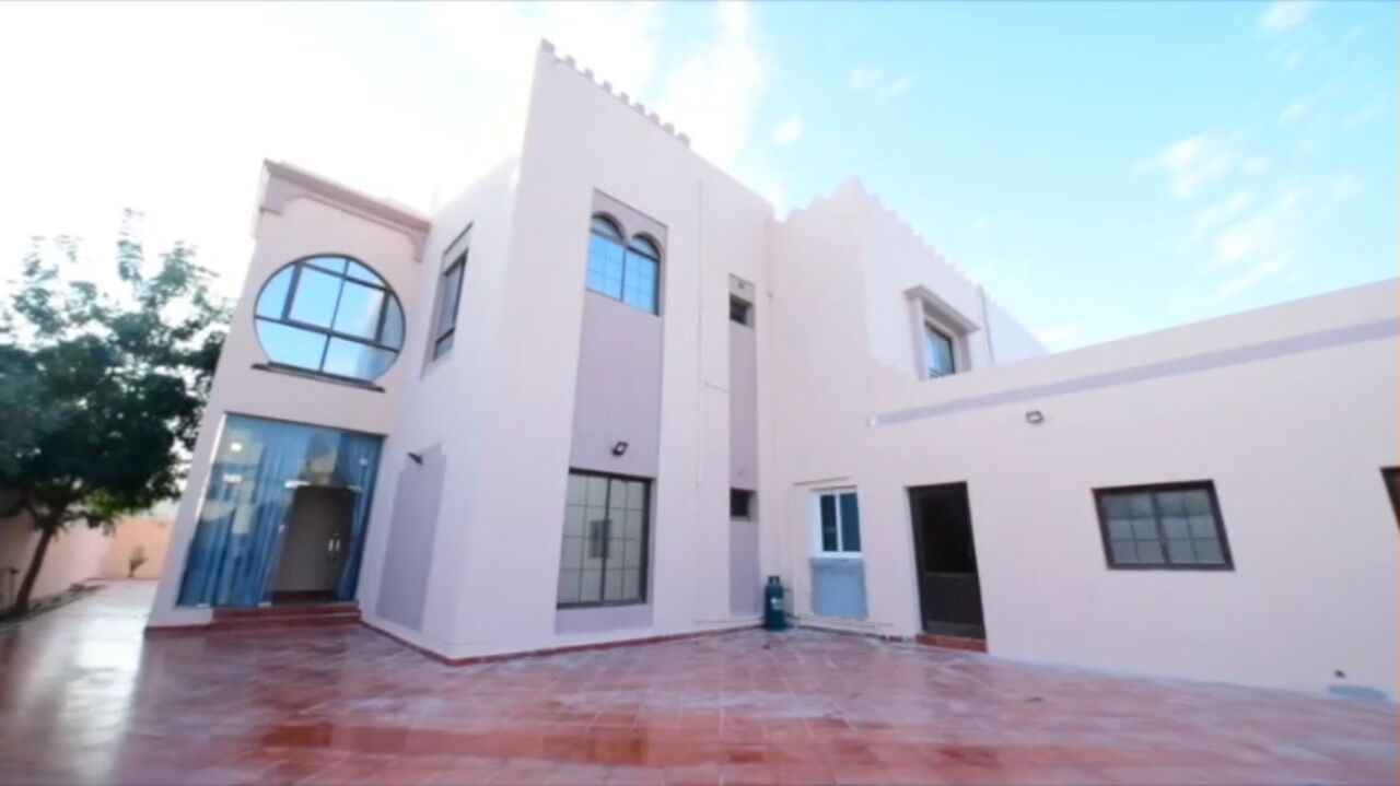 Manama, Apartments, Flats, Houses & Villas, BHD 1000/year,  6 BR,  6BR Villa For Rent