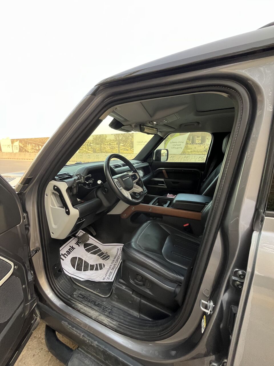 Riyadh, Vehicles, Cars & Trucks , SAR 188,  Land Rover Defender 110,  2020,  Automatic,  137000 KM,   HSE P400 I6