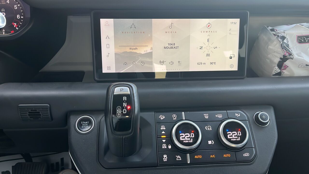 Riyadh, Vehicles, Cars & Trucks , SAR 188,  Land Rover Defender 110,  2020,  Automatic,  137000 KM,   HSE P400 I6