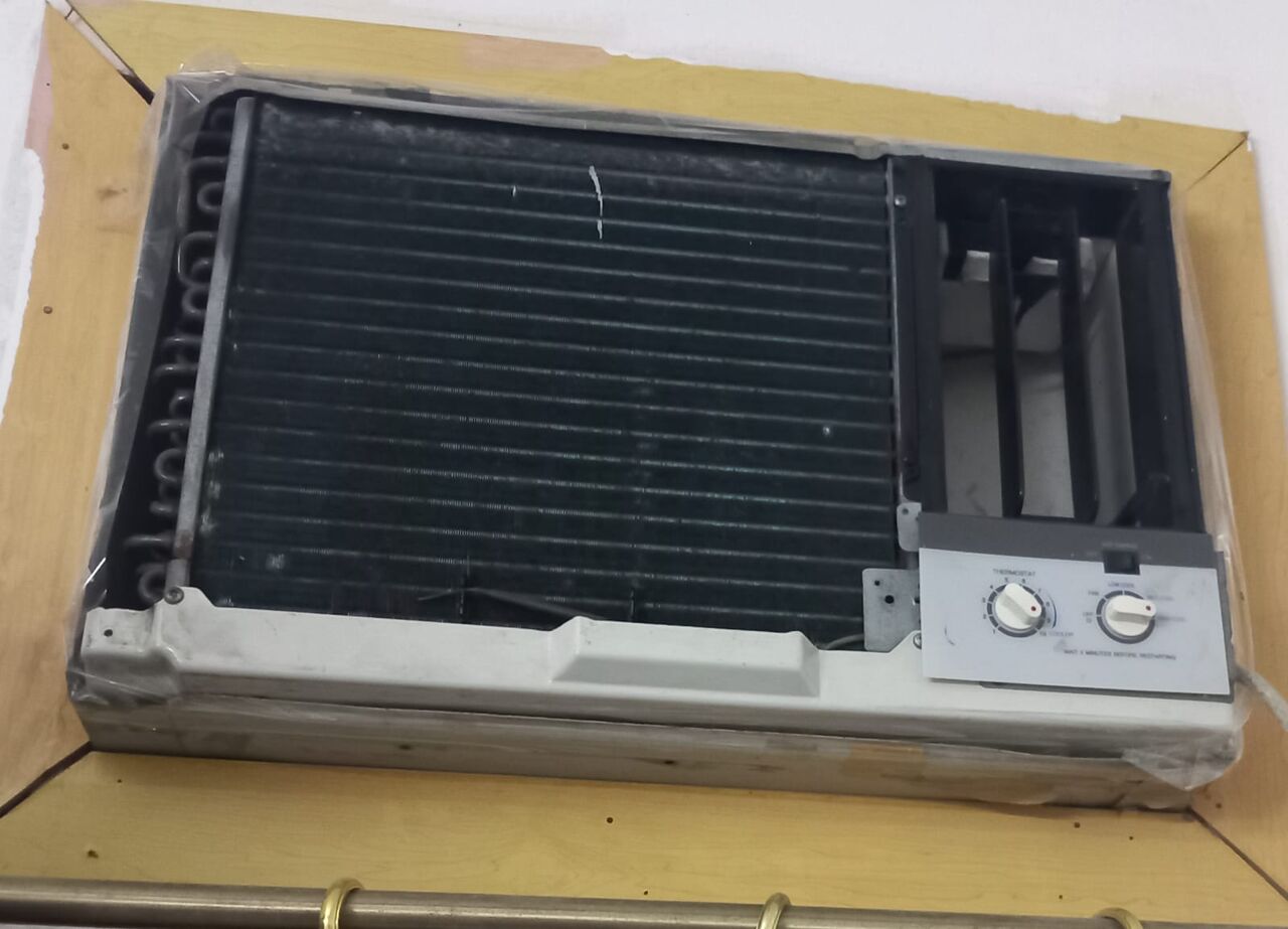 Manama, Air Conditioners, BHD 40,  AC FOR SALE
