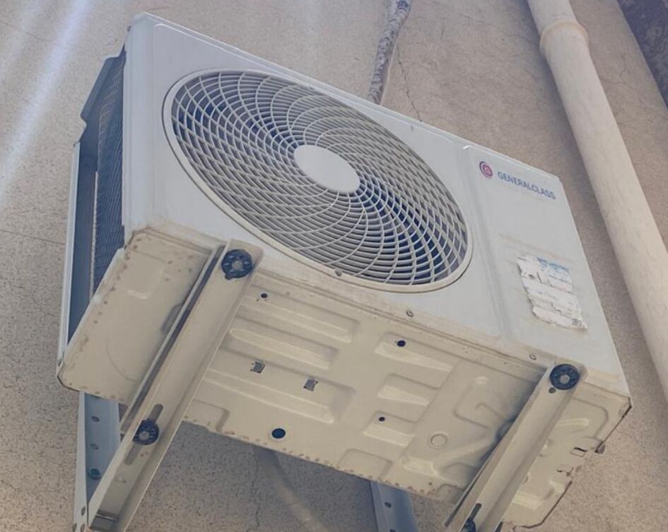 Al Sulaymaniyyah, Air Conditioners, SAR 950,  1.5 Ton Split Aircondtionar (Less Used) Brand: Generalclass- 950-SAR