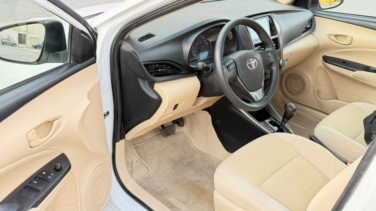 Riyadh, Vehicles, Cars & Trucks , SAR 39000,  Toyota Yaris,  2022,  Automatic,  100000 KM,