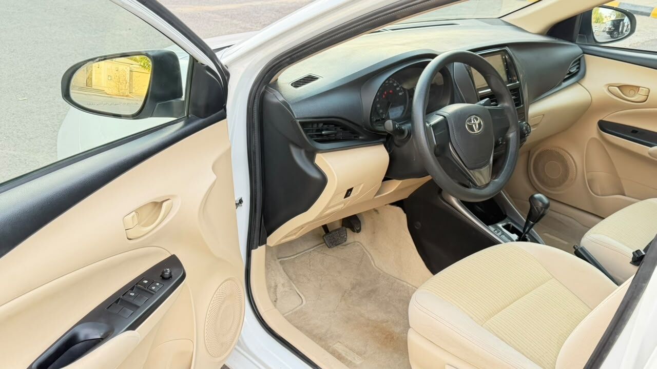 Riyadh, Vehicles, Cars & Trucks , SAR 39000,  Toyota Yaris,  2022,  Automatic,  100000 KM,