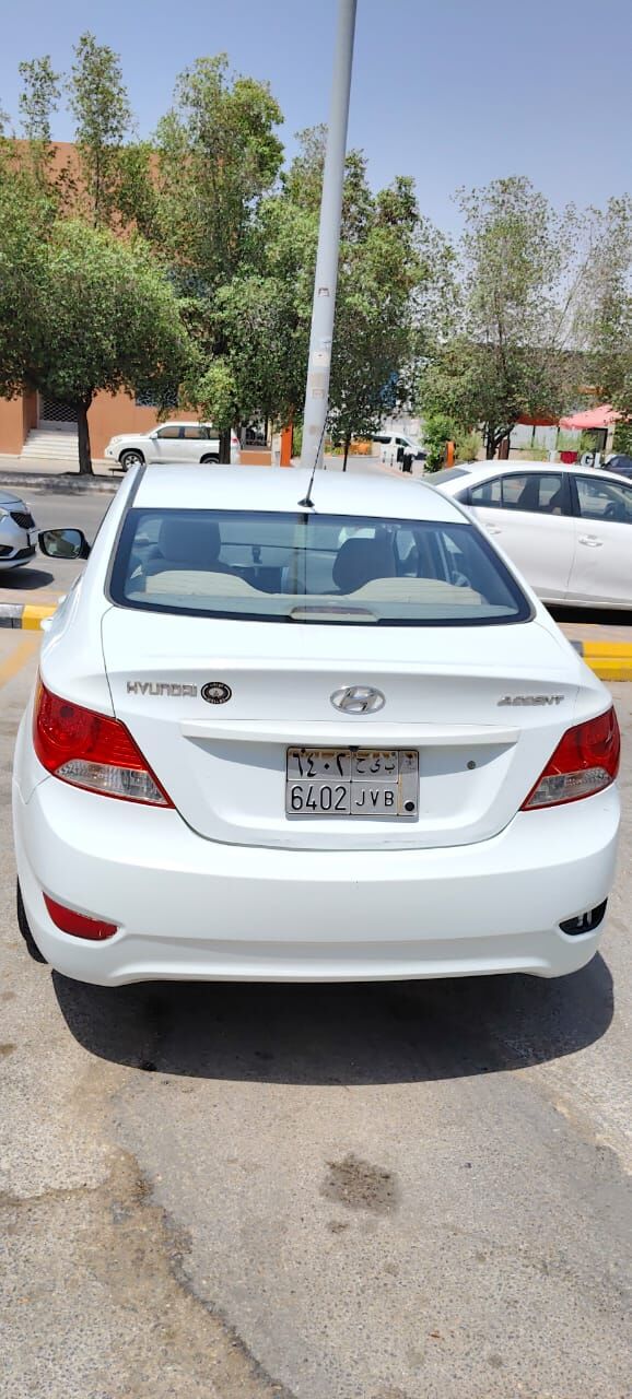 Hara, Vehicles, Cars & Trucks , SAR 15000,  Hyundai Accent,  2013,  Automatic,  200000 KM,  15000 Sr ( )