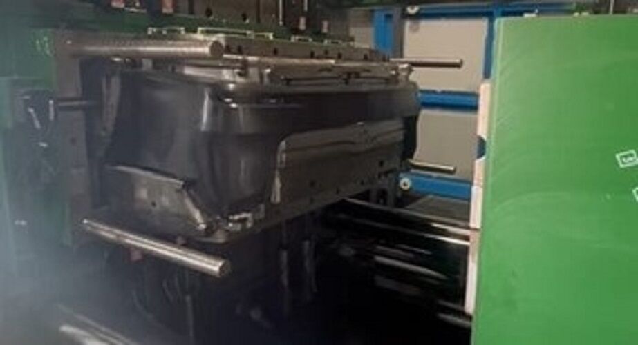 Taipei, Industrial Machinery, Plastic Injection Molding Company - Sheng Wang Mold & Plastics Industry Corp.