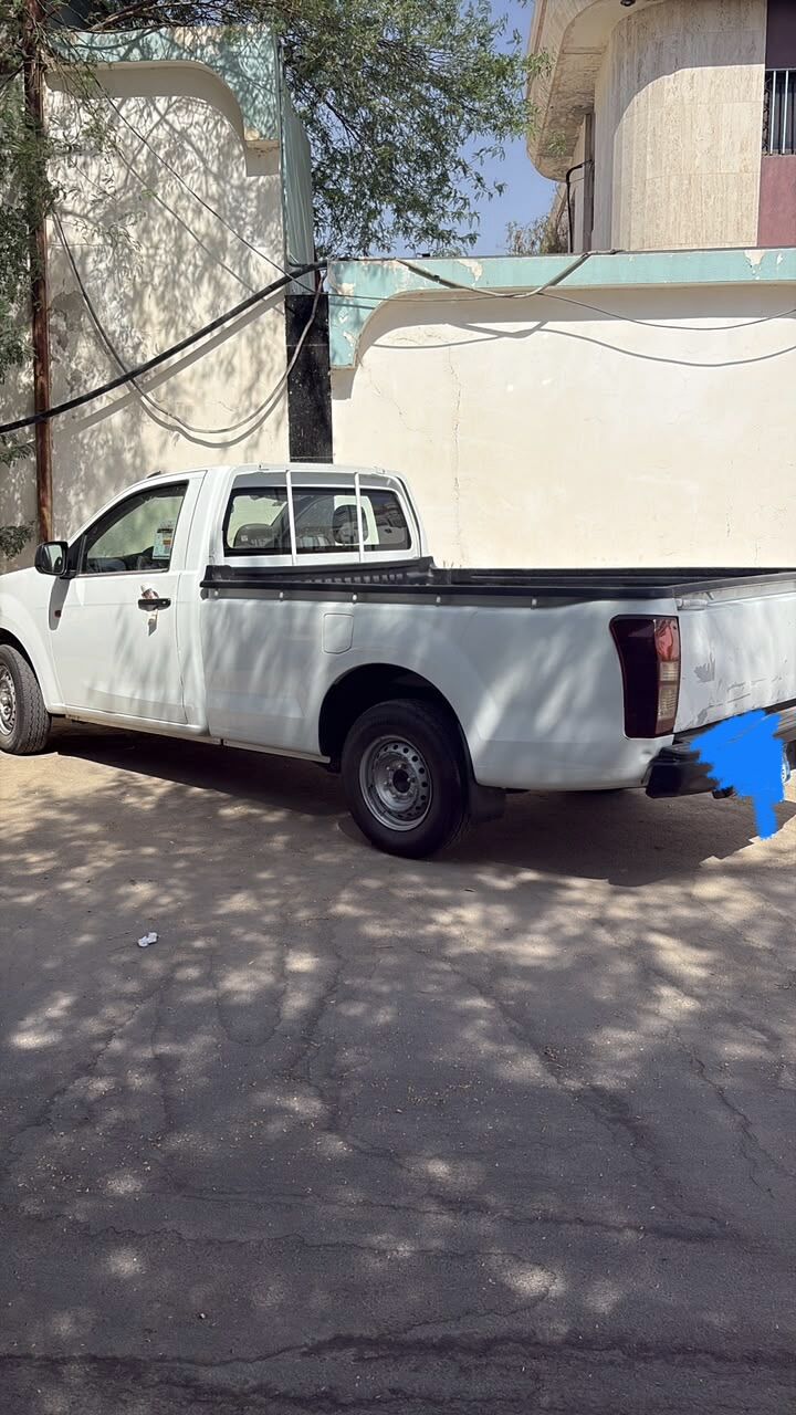 Riyadh, Pick Up & Drop Off, Pickup Car Available For Material & House Moving Things