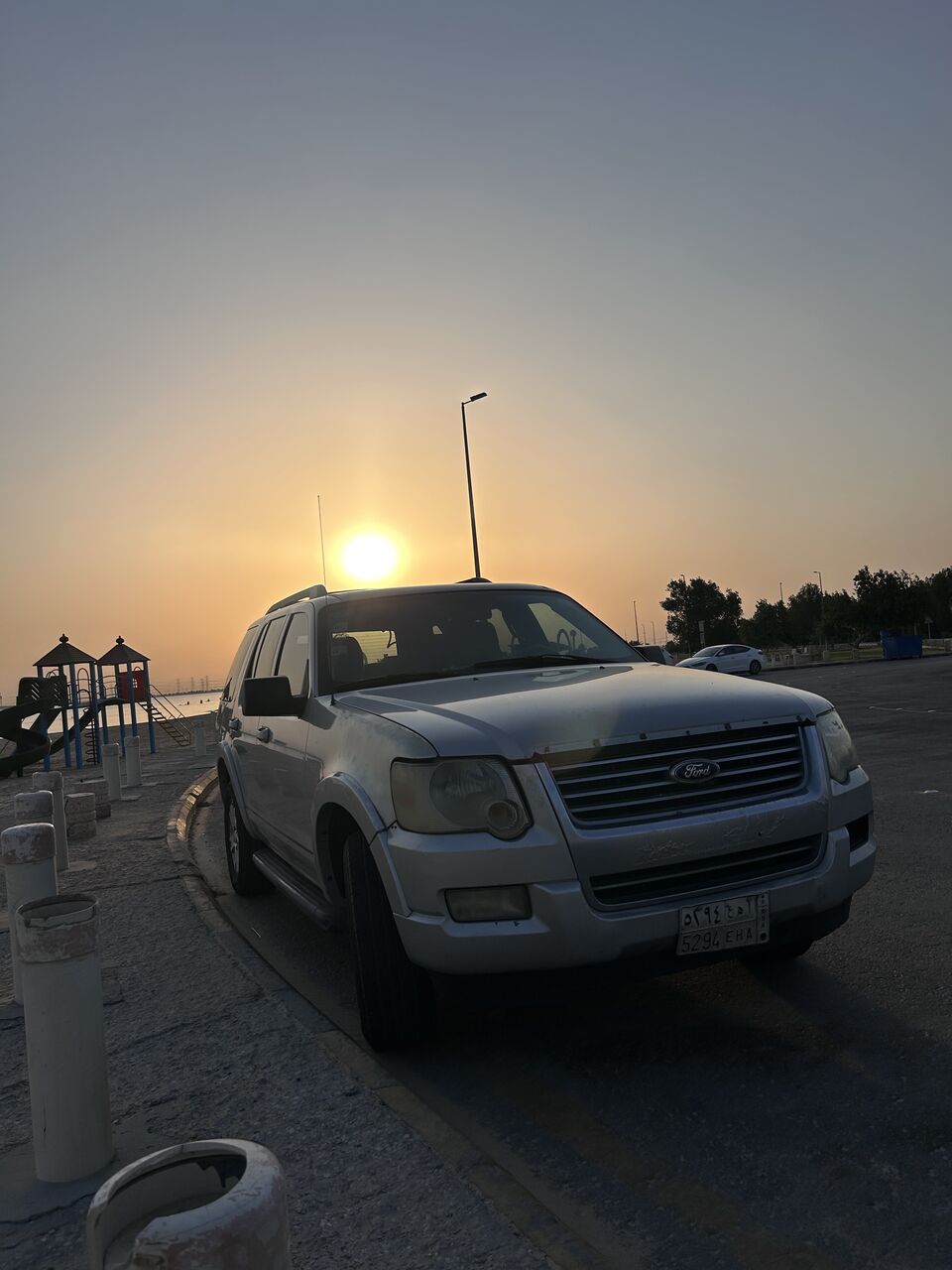 Dammam, Vehicles, Cars & Trucks , SAR 18000,  Ford Explorer,  2009,  Automatic,  300000 KM,  Selling Car Urgently Low Cost