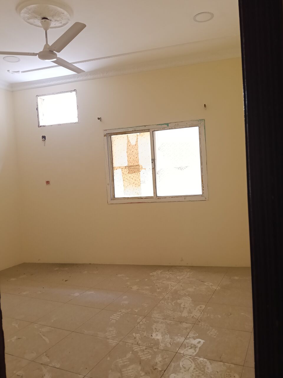 Gudaibiya, Apartments, Flats, Houses & Villas, BHD 150/month,  2 BR,  2 Bedroom Unfurnished Flat For Rent Without Ewa