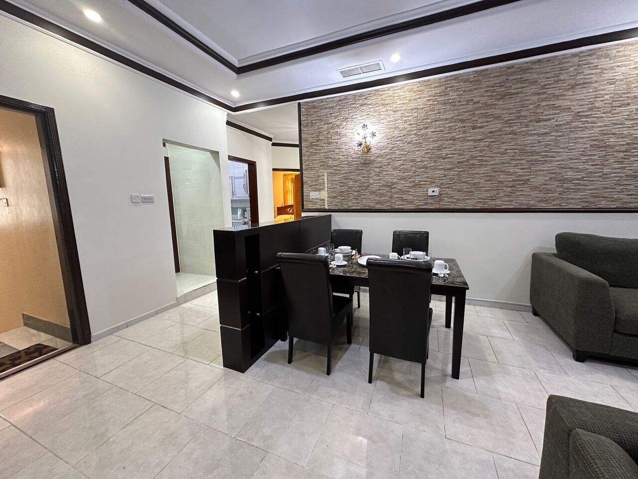 Salwa, Apartments, Flats, Houses & Villas, KWD 450/month,  3 BR,  160 Sq. Meter,  Lovely Good Size 3-bedroom Apartment With Balcony