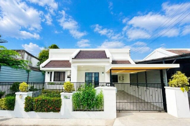 Bangkok, Real Estate For Sale, THB 3190000,  3 BR,  45 Sq. Feet,  Ruamchok Zone, Selling For Only 3.19 Million #Baan Suan Nonsi Single-storey Detached