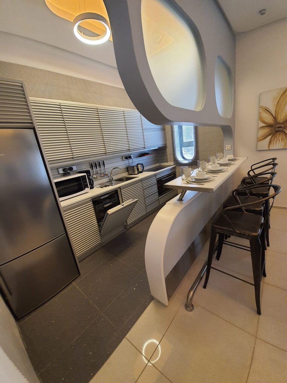 Salwa, Apartments, Flats, Houses & Villas, KWD 750/month,  3 BR,  180 Sq. Meter,  New Modern And Chic Furnished 3-Bedroom Apartment