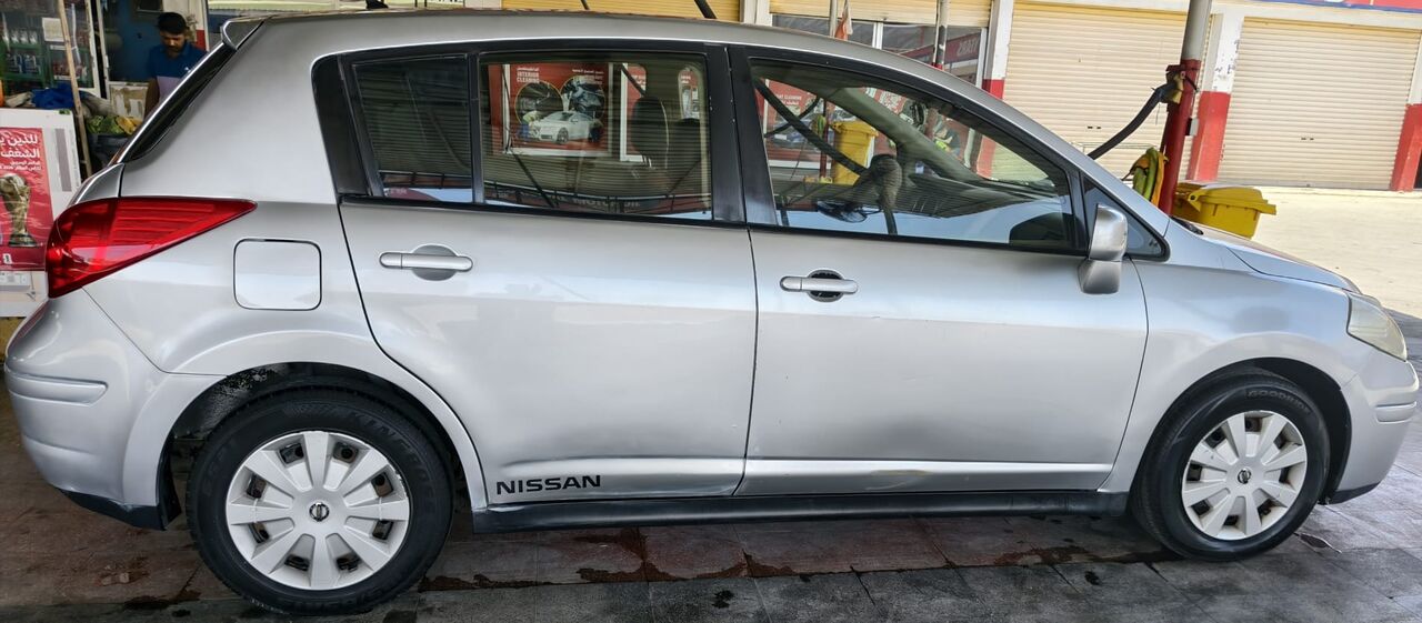 Salmaniya, Vehicles, Cars & Trucks , BHD 1300,  Nissan Tiida Hatchback,  2011,  Automatic,  155033 KM,  Nissan Tida  For Sale
