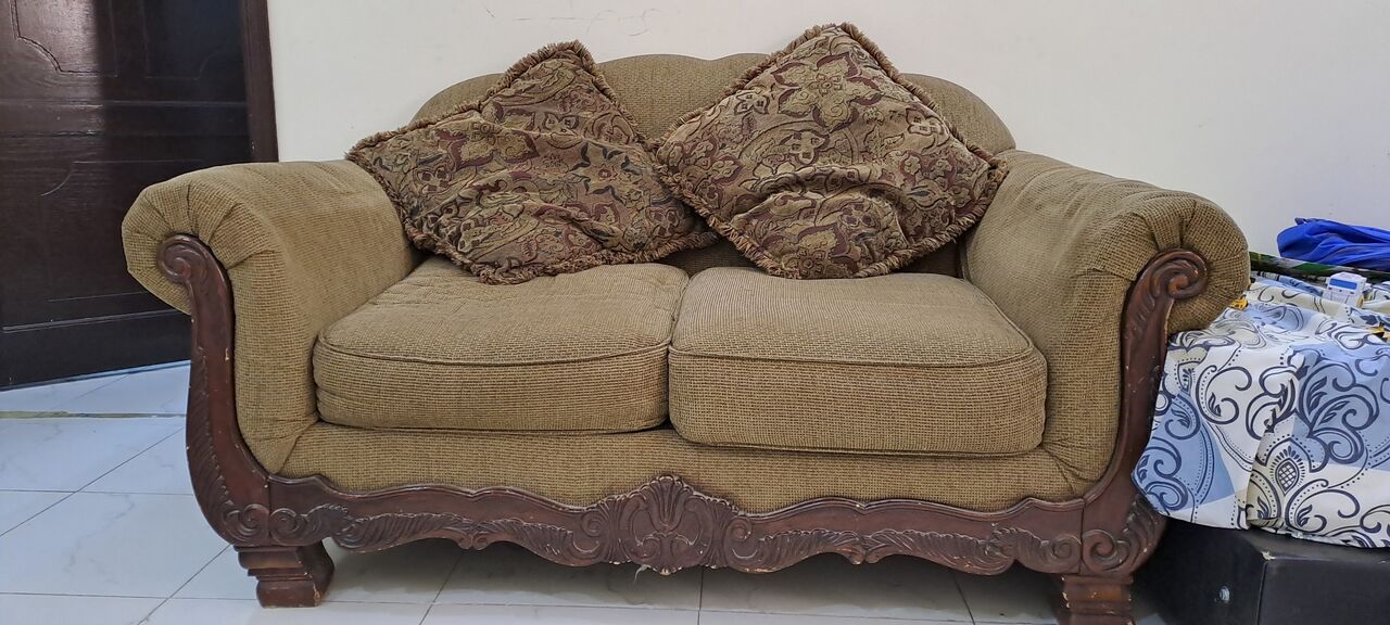 Al Malaz, Household Items, SAR 700,  I Want To Sell 2 Sofa Set For Four Persons. Sofa Will Be Available On August 15.