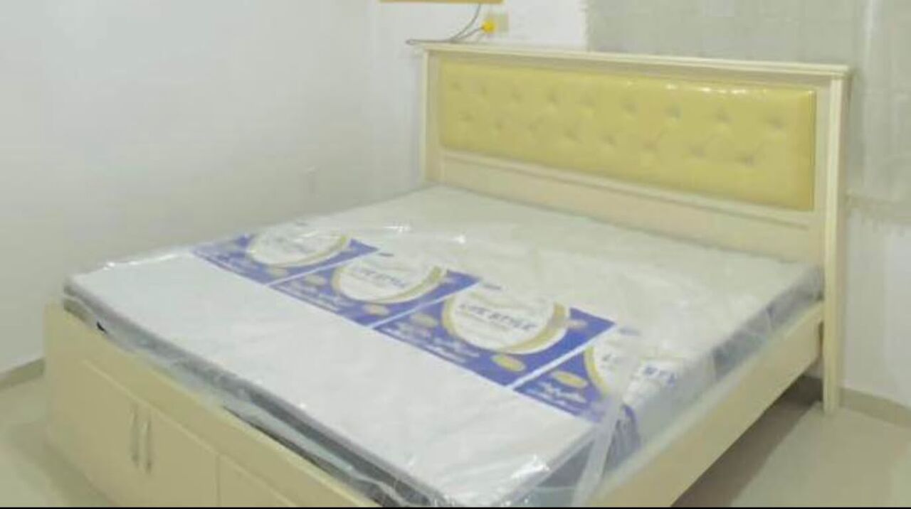 Dammam, Furniture, SAR 200,  King Size Mattress (180 X 200 Cm)