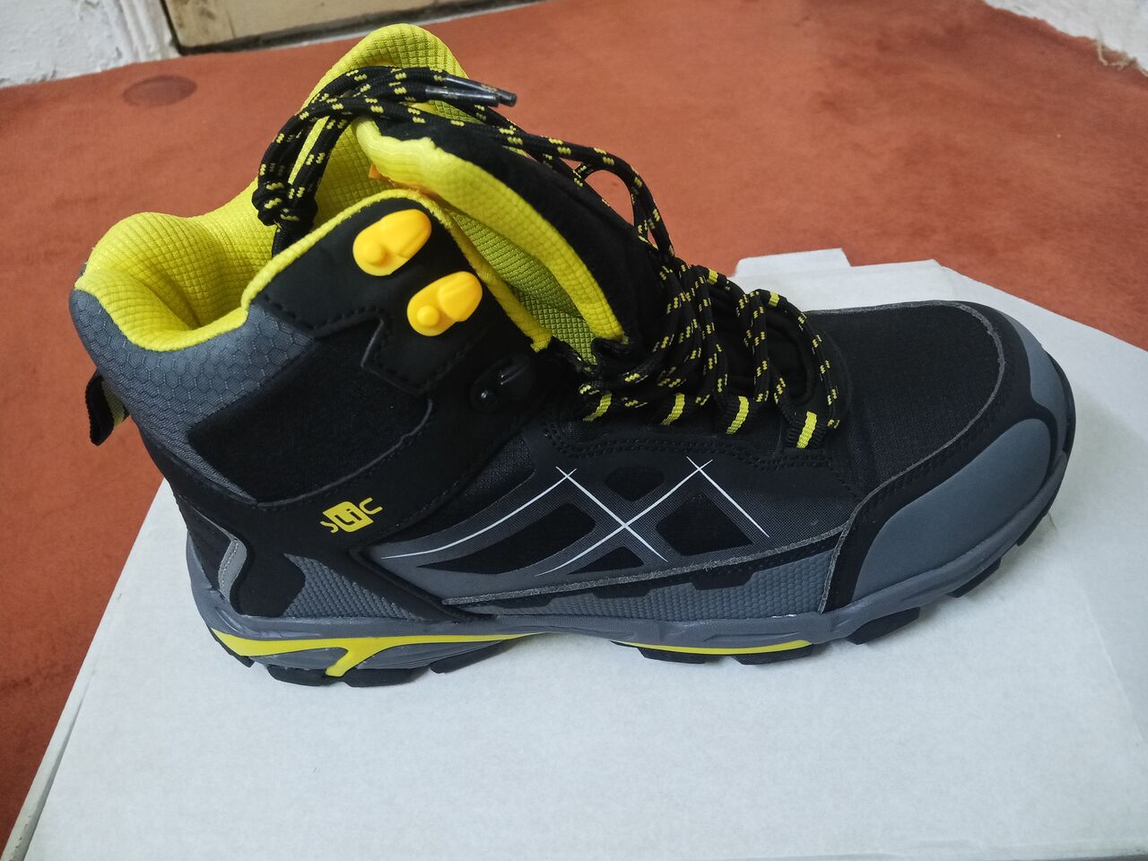 Riyadh, Clothing & Accessories, SAR 150,  I Want To Sale My Safety Shoes 👟 It
