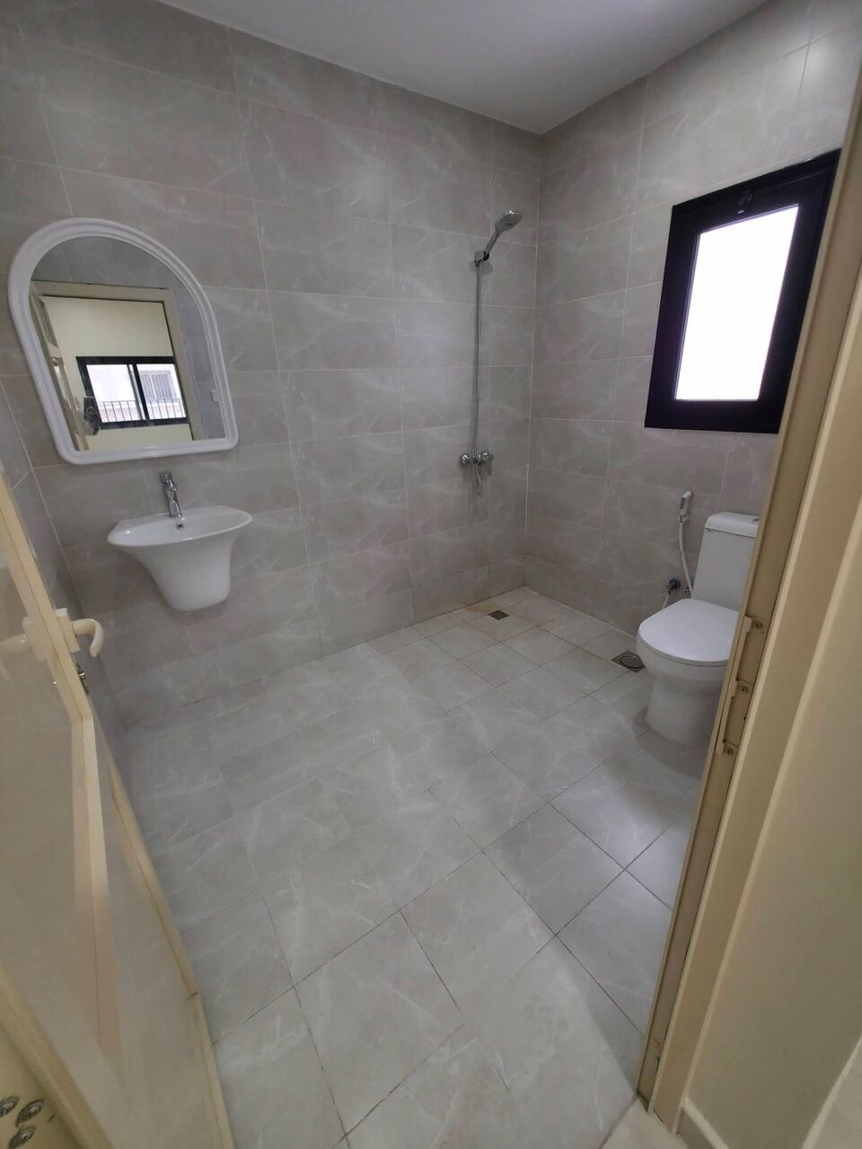Khobar, Apartments, Flats, Houses & Villas, 3 BR,  3 BR Luxury Family Apartment For Rent In Al Khobar 30,800 SAR/Year