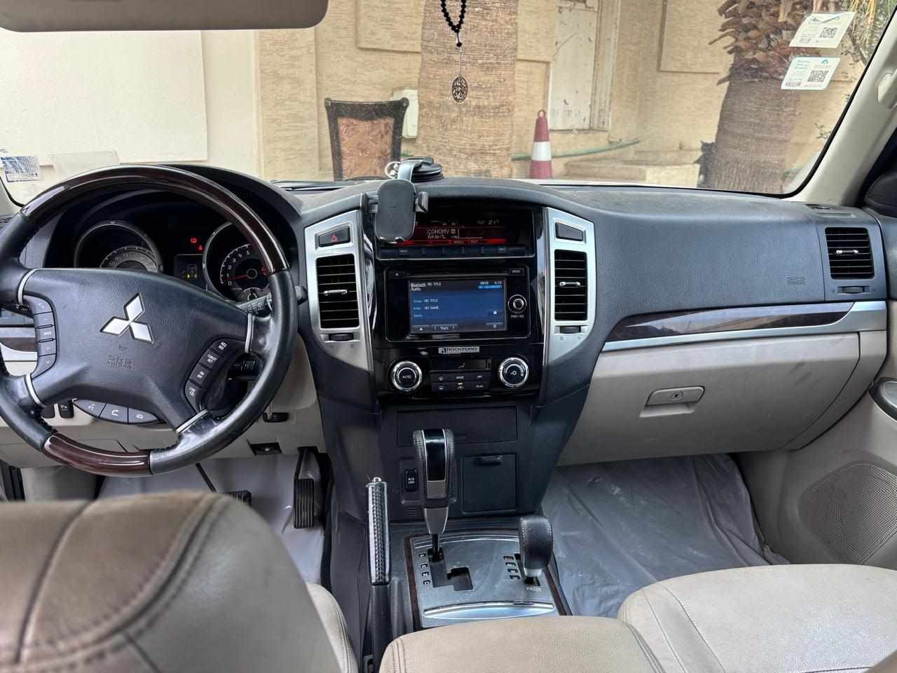 Khobar, Vehicles, Cars & Trucks , SAR 47000,  Mitsubishi Pajero,  2016,  Automatic,  214 KM,  SAR 47000, , , , 214K Km, GLS V6 3.8L 5 Door-Full Option